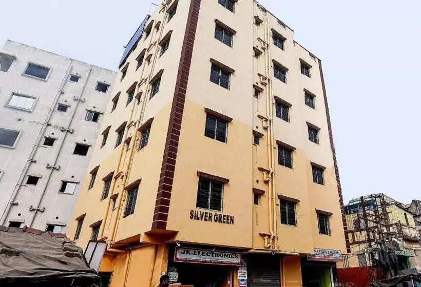 ホテル Spot On Silver Green