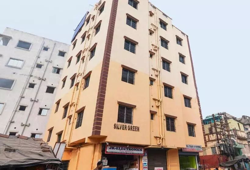 ホテル Spot On Silver Green