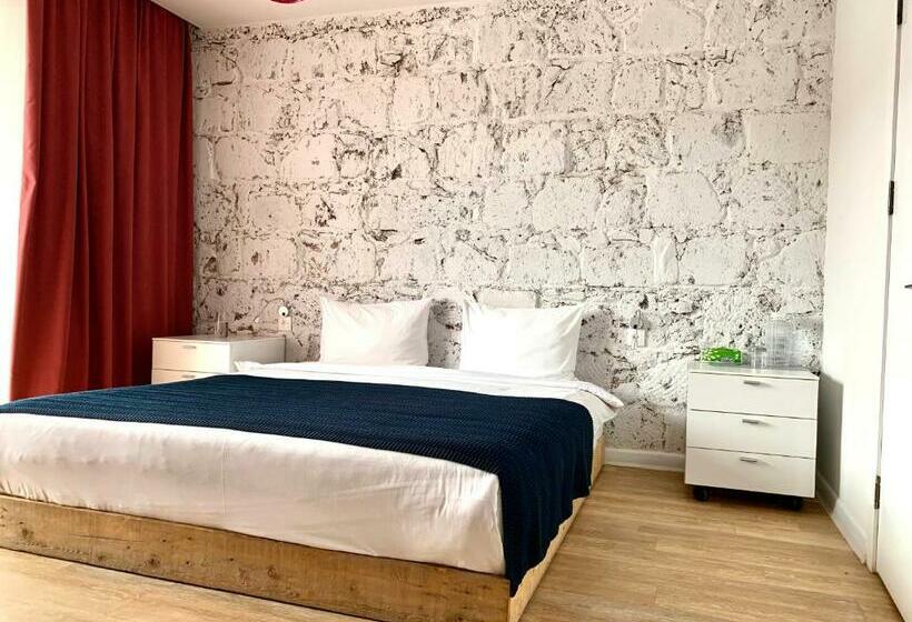 Hotel Vardeni Guesthouse