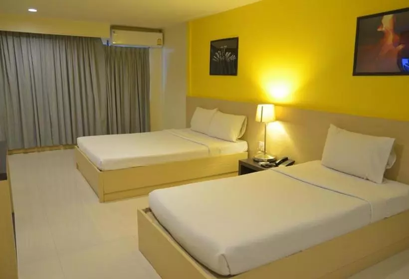 Hotelli Venice Palace