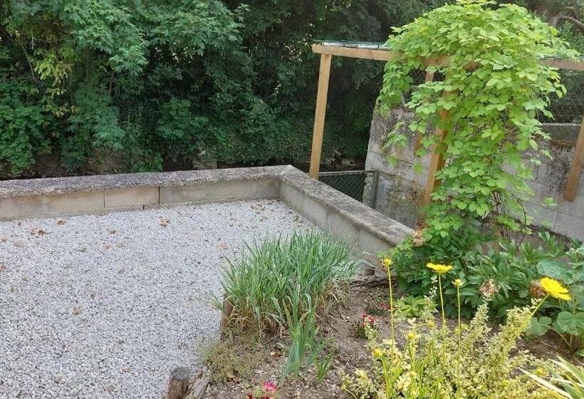 بنسيون Chez Madgi Et Jean Mi