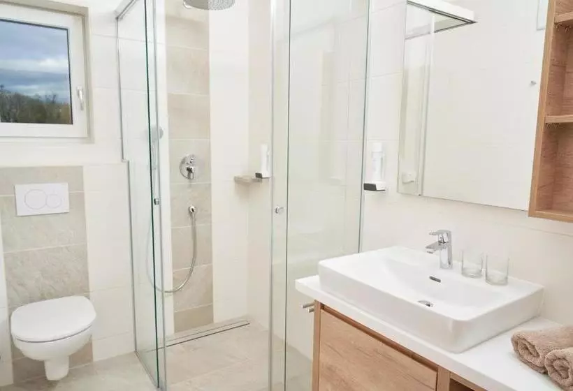 Majatalo Weinhof   Gästehaus Maier