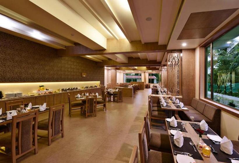 אתר נופש Sarovar Portico Sasangir