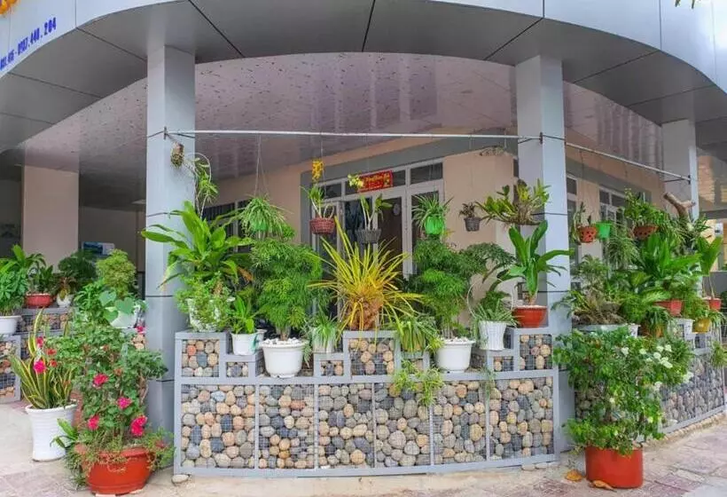 Thanh Binh Hotel Con Dao