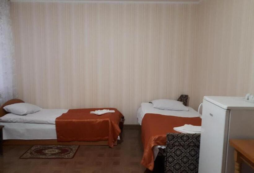 הוסטל Gostynnyi Dvir