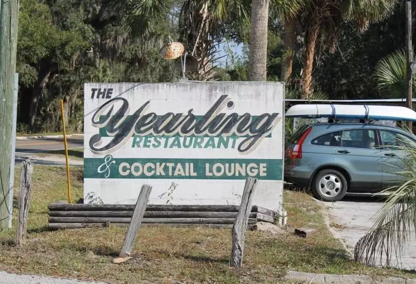 Retkeilymaja The Yearling Cabins