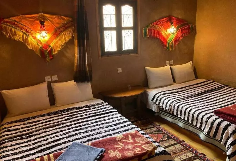 Aamiaismajoitus (B&B) Les 4 Saisons Du Dades