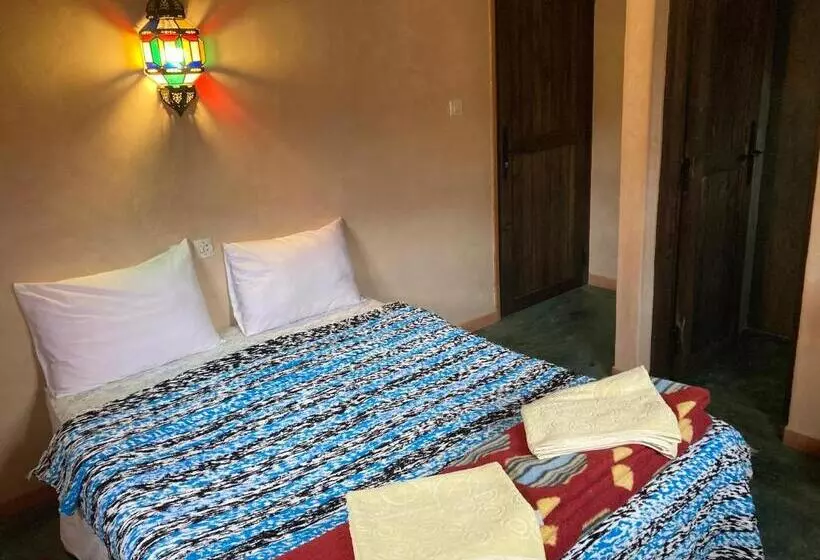 Aamiaismajoitus (B&B) Les 4 Saisons Du Dades