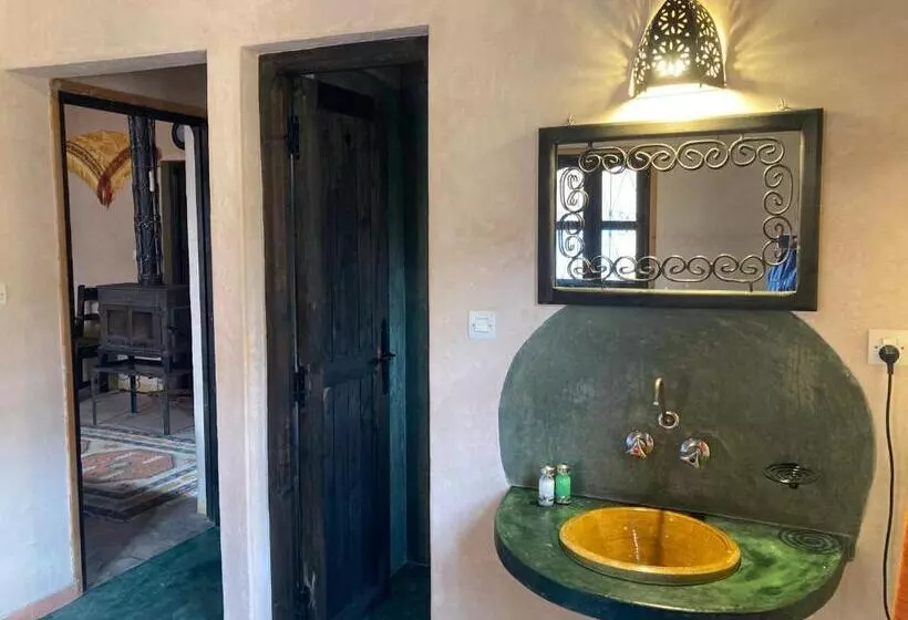 Aamiaismajoitus (B&B) Les 4 Saisons Du Dades