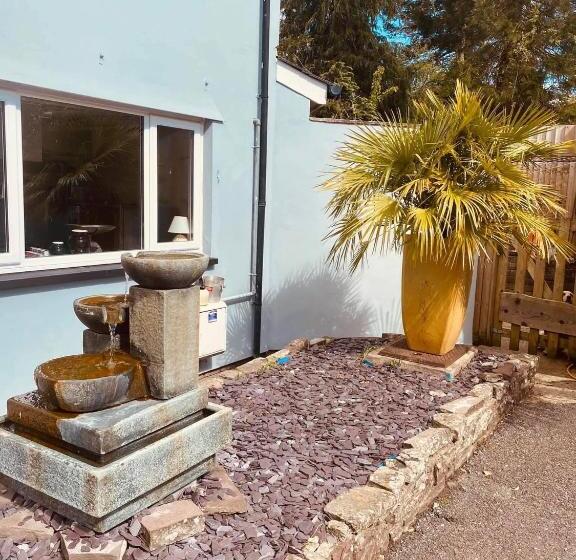 Bed and Breakfast Rooms At The Usk