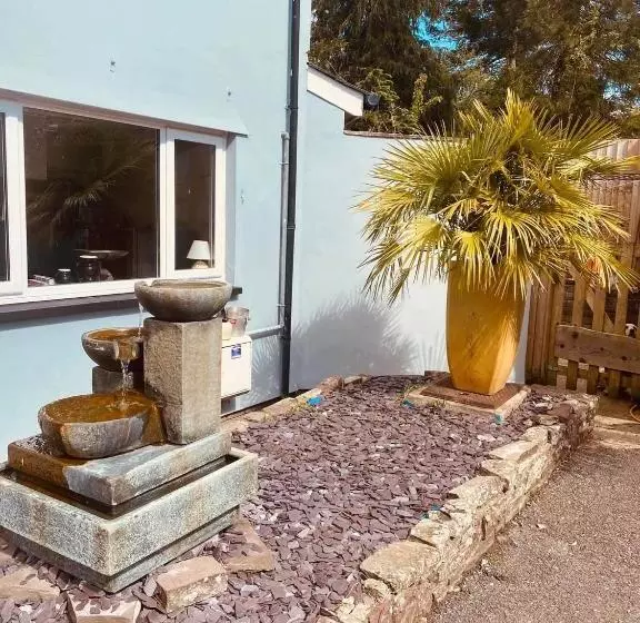 Aamiaismajoitus (B&B) Rooms At The Usk