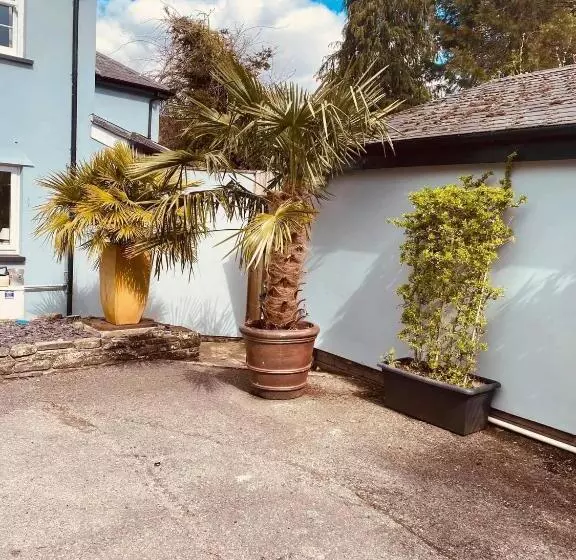 Aamiaismajoitus (B&B) Rooms At The Usk