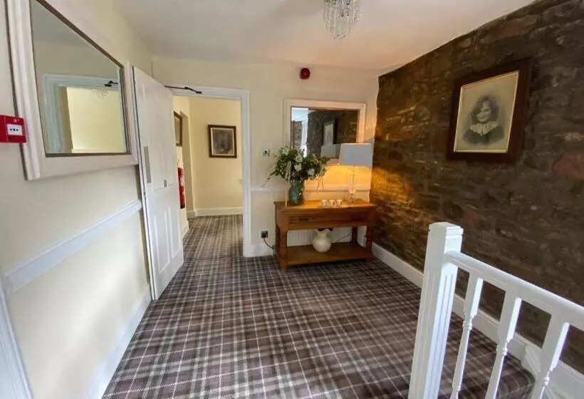 Aamiaismajoitus (B&B) Rooms At The Usk