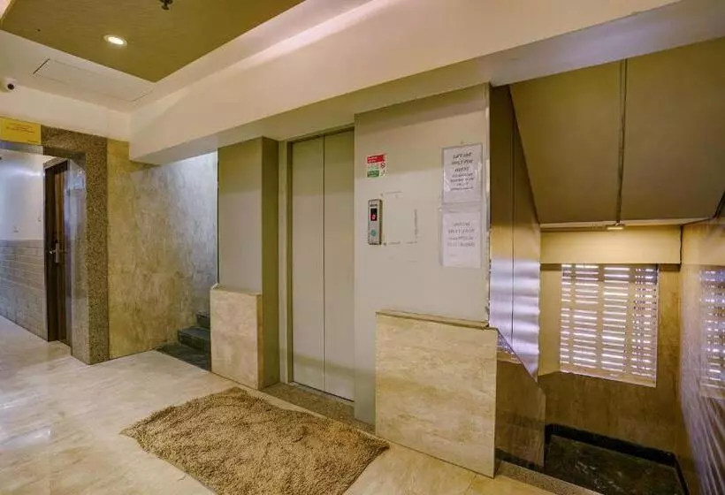 Hotelli Veera Residency