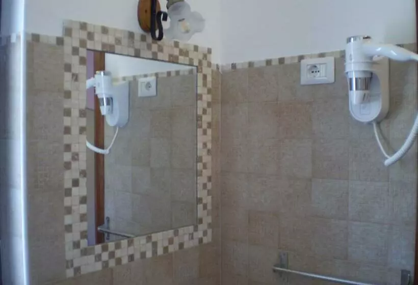 ホテル Agriturismo Casale Sera