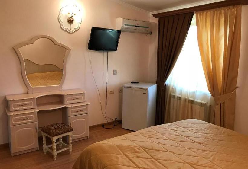 هتل Armenia Vansevan