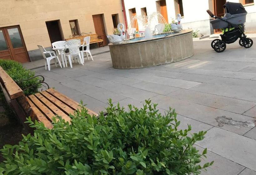 هتل Armenia Vansevan