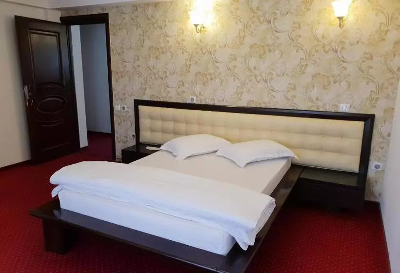 Hotelli Pensiunea Ghiocela