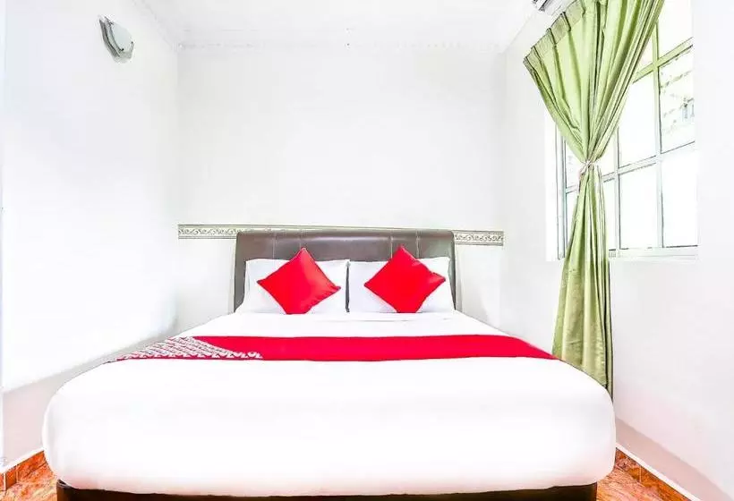 ホテル D  Anjung Inn