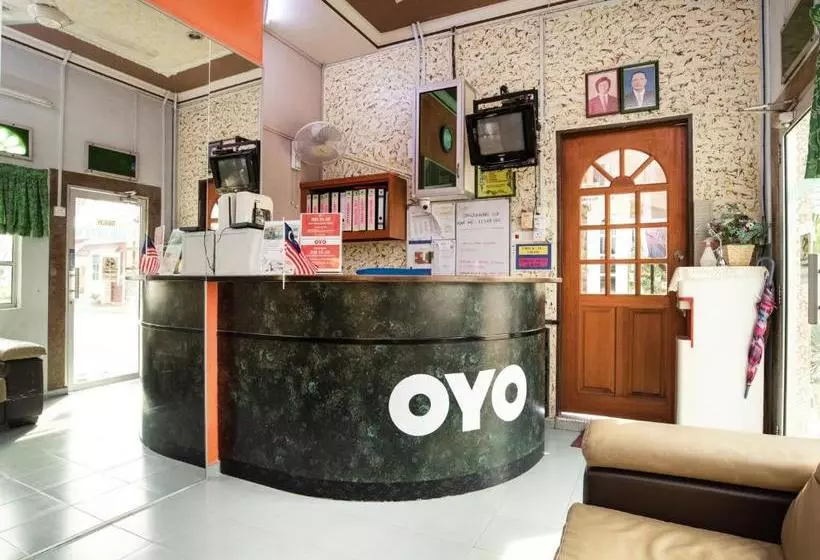 ホテル D  Anjung Inn