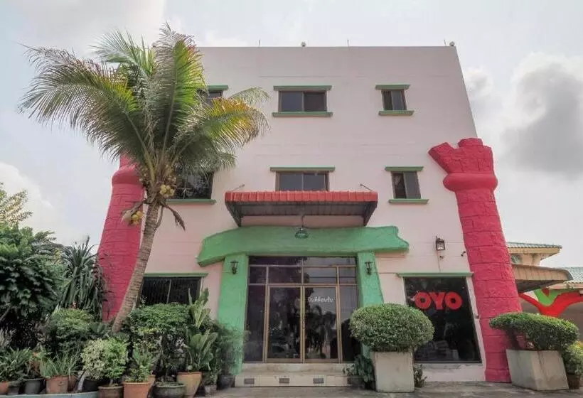 ホテル Oyo 577 For Love