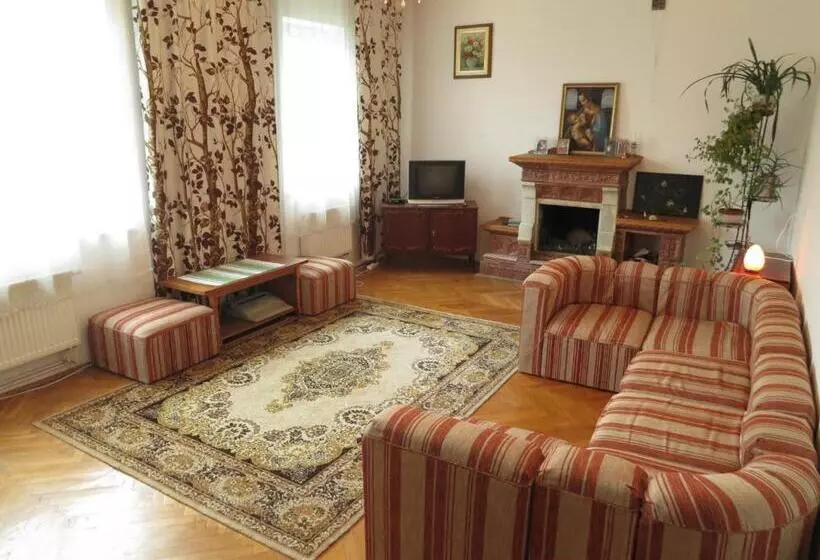 Majatalo Hostynna Sadyba