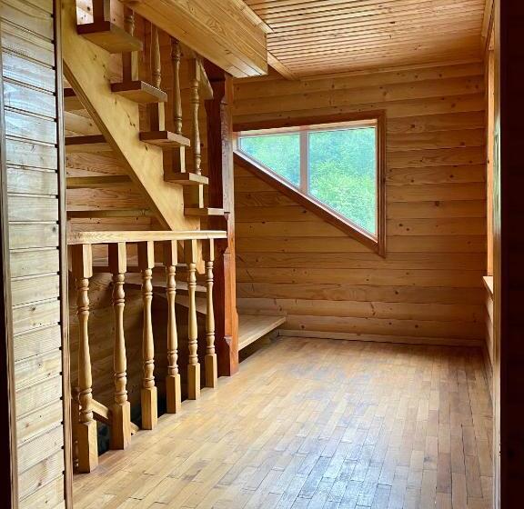 膳宿费 Medova Hata