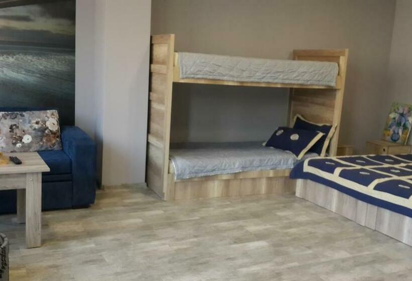 پانسیون Nimako's Apartment