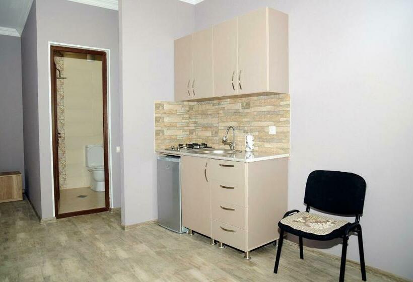 پانسیون Nimako's Apartment