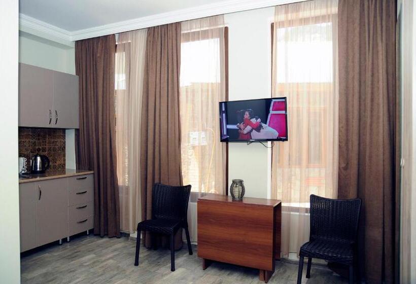 پانسیون Nimako's Apartment