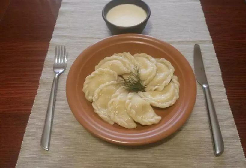 Majatalo Pid Skeleyu