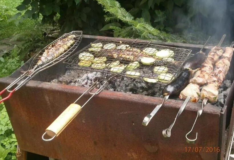 Majatalo Pid Skeleyu