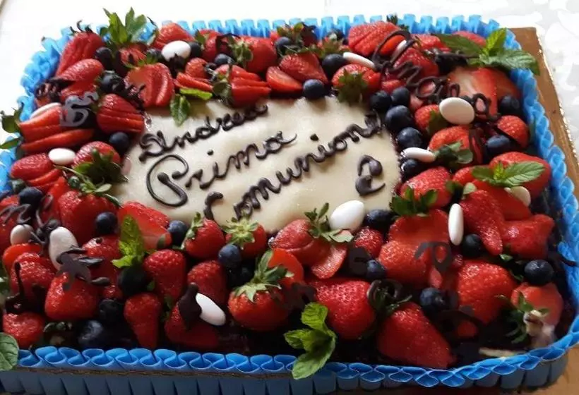 ペンション Trattoria Bar Pace