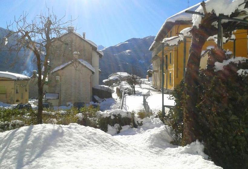 ペンション Trattoria Bar Pace