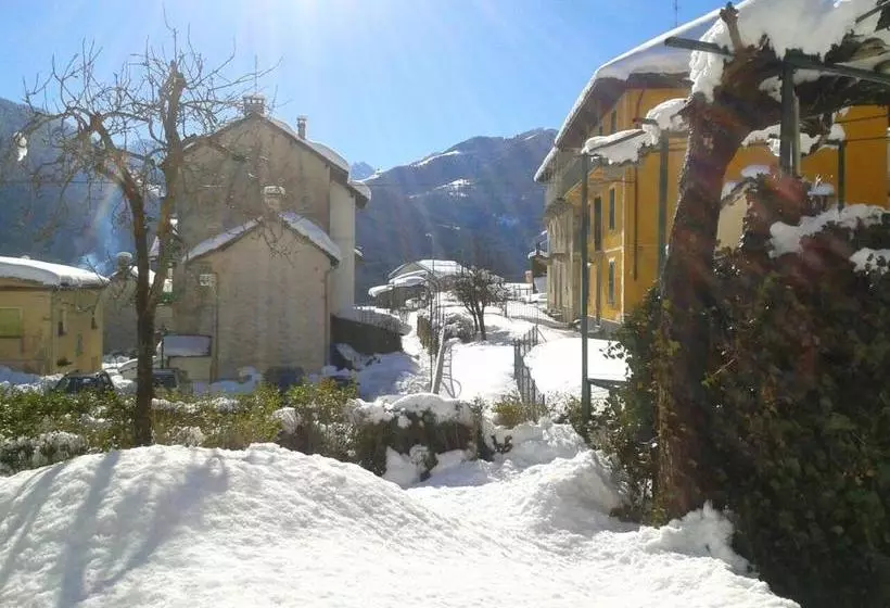 ペンション Trattoria Bar Pace