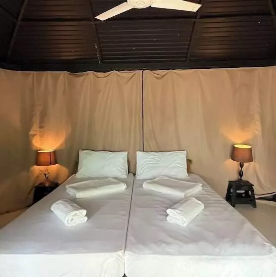 Lomakeskus Playa La Caleta Bataan