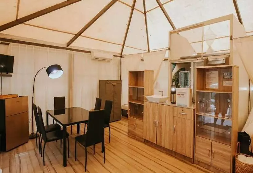 Lomakeskus Playa La Caleta Bataan