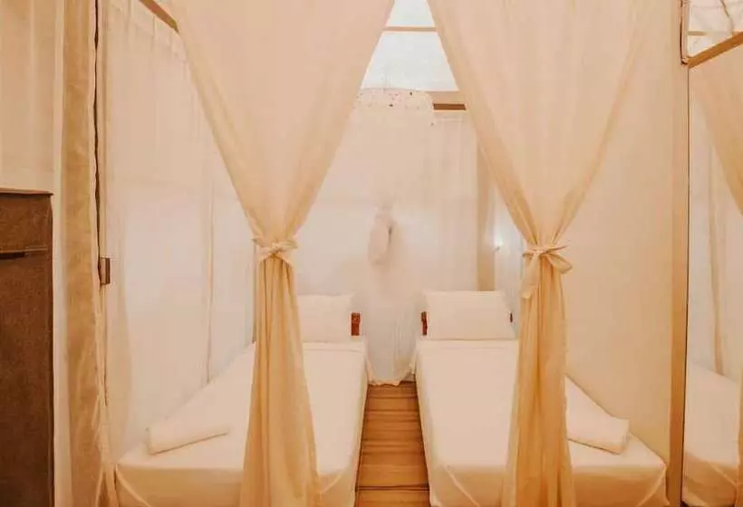 Lomakeskus Playa La Caleta Bataan