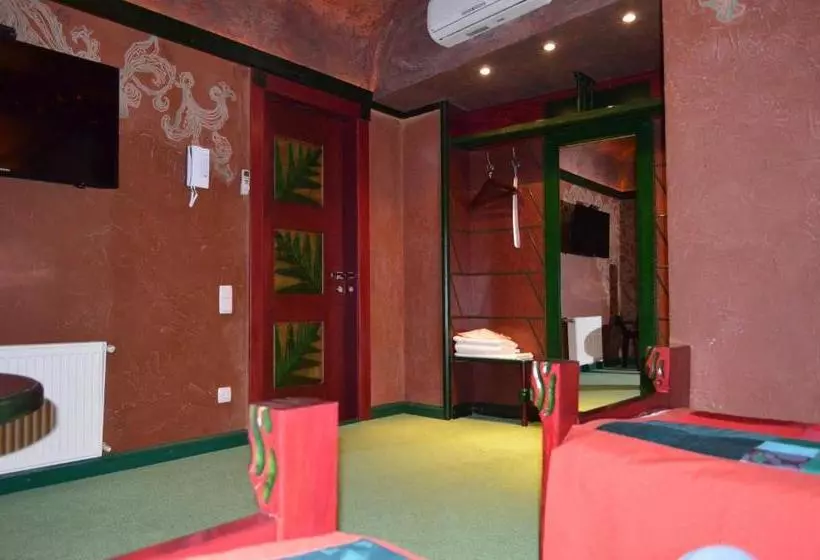 ユースホステル Veles