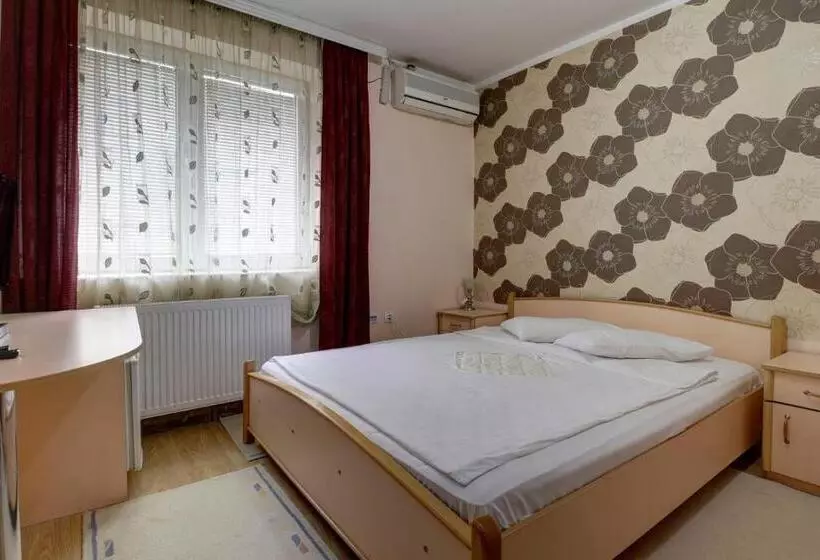 تختخواب و صبحانه Perla Ldm Leskovac