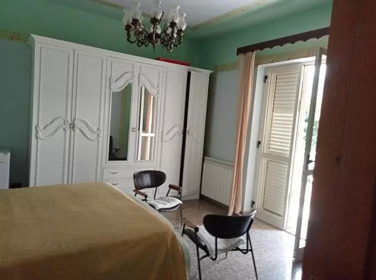 تختخواب و صبحانه Villa Dei Principi