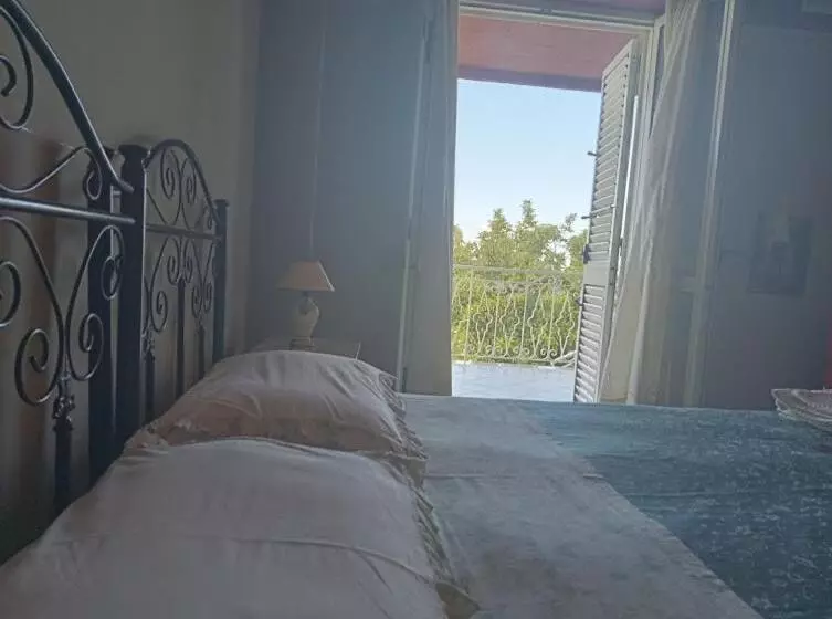 تختخواب و صبحانه Villa Dei Principi