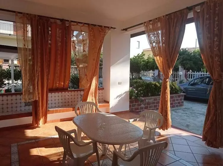 تختخواب و صبحانه Villa Dei Principi