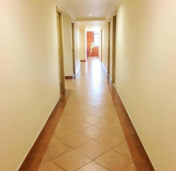 Harbour View Hotel Sekinchan