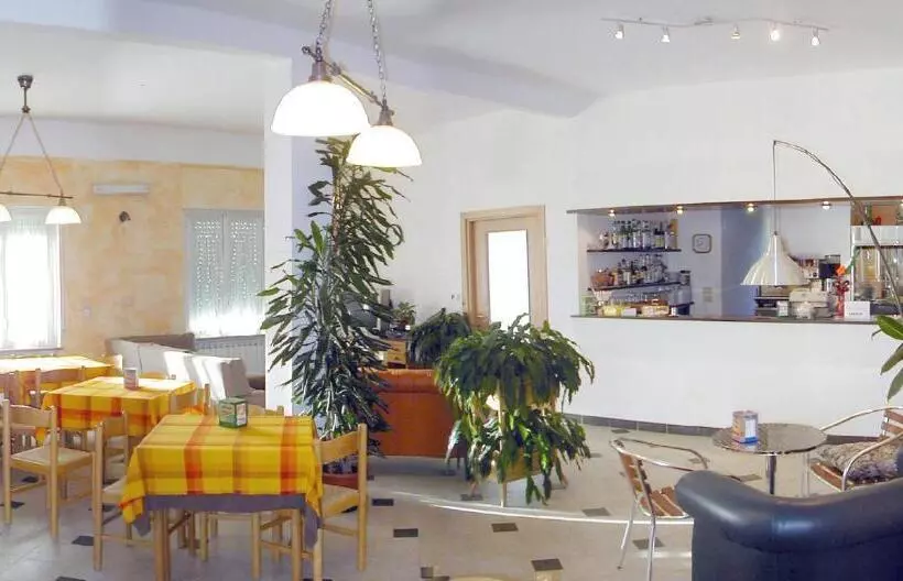 Hotelli Albergo Villa Margherita