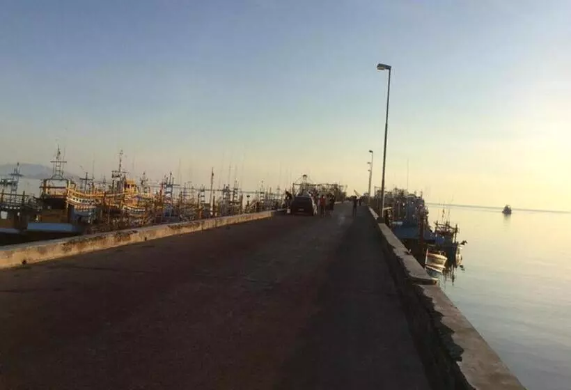 Hotelli Greenseaview Resort