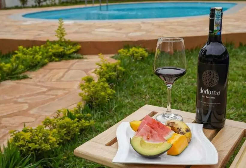 هتل Karanga River Lodge