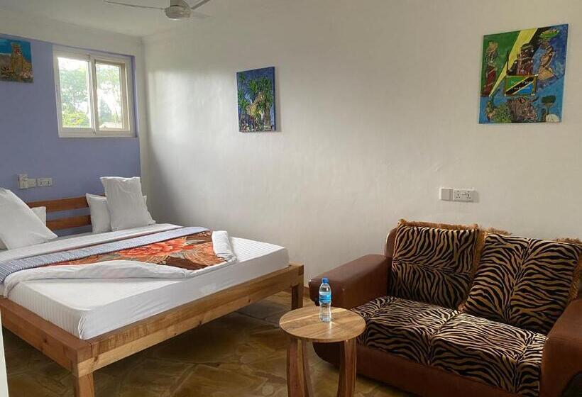 בית מלון כפרי Karanga River Lodge