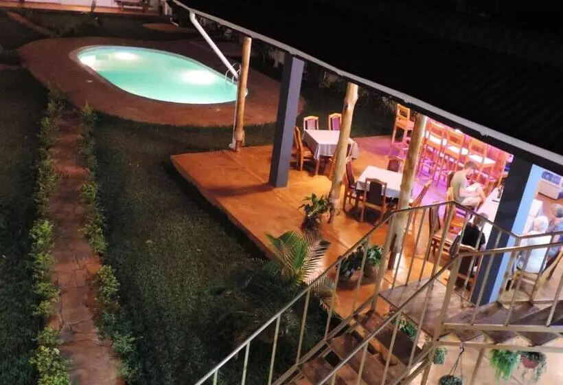 هتل Karanga River Lodge