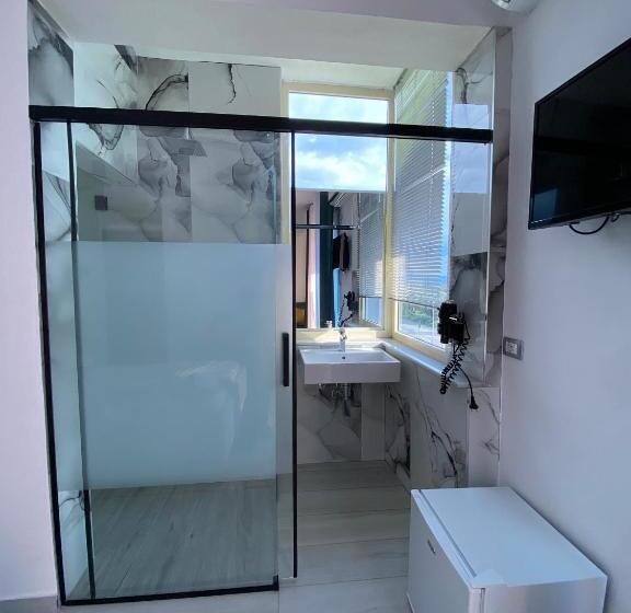 هتل Kristal Borsh